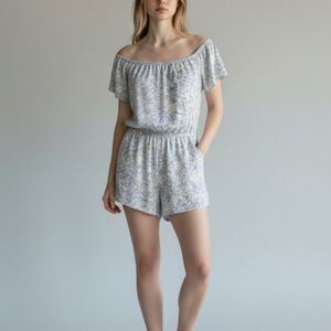 Everly Women 's Blue Floral Ruffle Romper